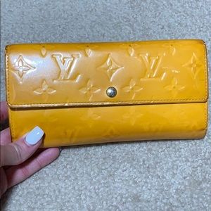 Louis Vuitton Vernis Sarah Wallet